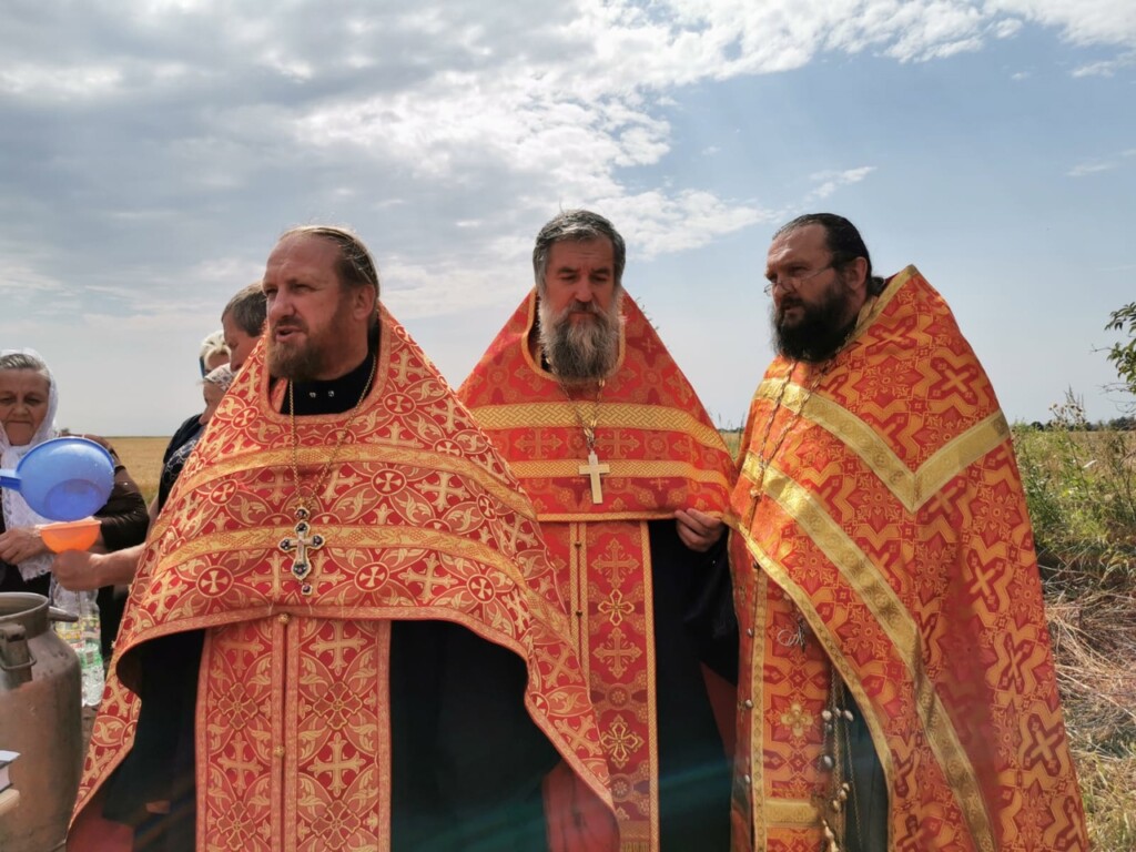 fV2r4OsZvbU