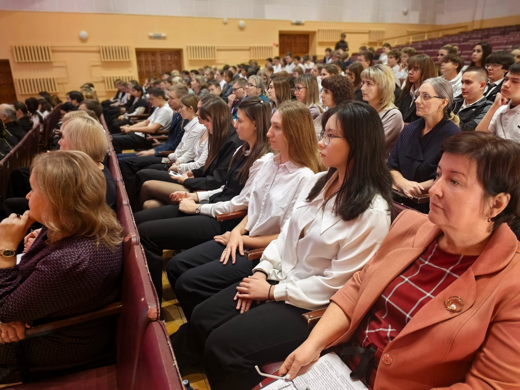 2-HKU1pvG9nBVkm62adIxWpiFjFPdzwrWxA_XZ5Opv-n5BUL_BLxToaDN9xv5ISQ_e67g7Wnl4PSDDl0