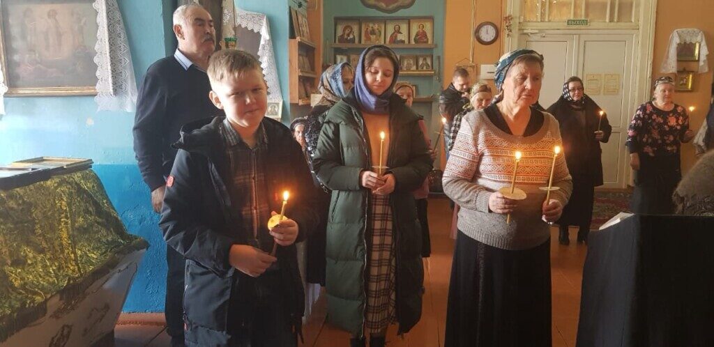Соборование в храме Архангела Михаила с. Малинки 20 марта 2022 года
