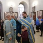 Веригой молитвы и теплом сердец: молебен святителю Иоанну в Щетиновке