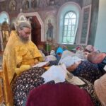 В Никольском храме села Стрелецкие Выселки совершена Божественная литургия и молебен всем святым с освящением воды
