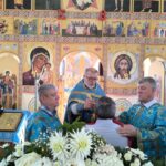 Осенние цветы и слово пастыря: в Щетиновке встретили Рождество Пресвятой Богородицы