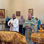 В Покровском храме села Солнечное молитвенно встретили Рождество Пресвятой Богородицы